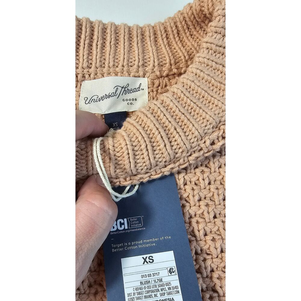 NWT Universal Threads Crochet thick knit Sweater Peach XS winter warm minimalist - Picture 4 of 7